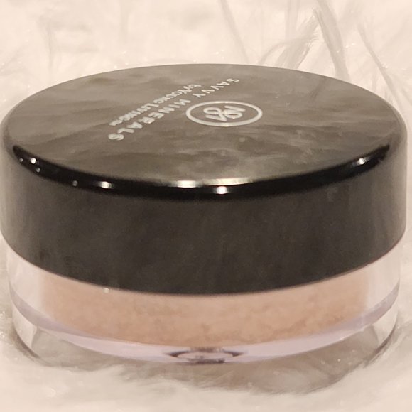 CRUSHIN Savvy Minerals  Eyeshadow - Picture 3 of 4